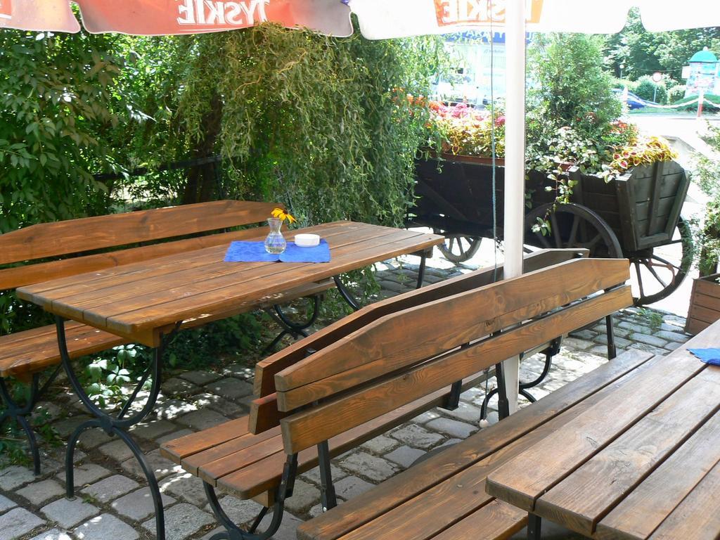Hotel Snieznik クウォツコ エクステリア 写真